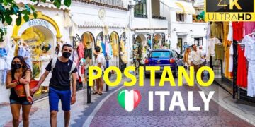 Positano, wieczorny spacer po mieście