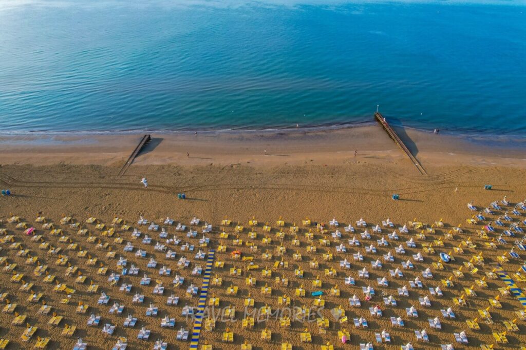 lido di jesolo z drona plaża